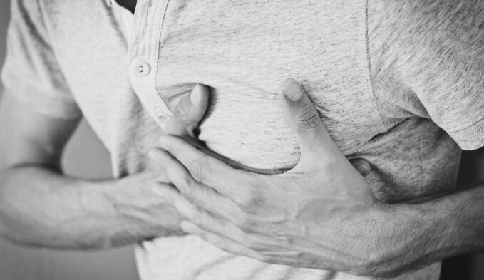 वजन कण्ट्रोल करने, ब्लड प्रेशर ठीक करने और आयु बढाने के लिए वरदान है एक चम्मच देसी गाय का A2 घी रोजाना